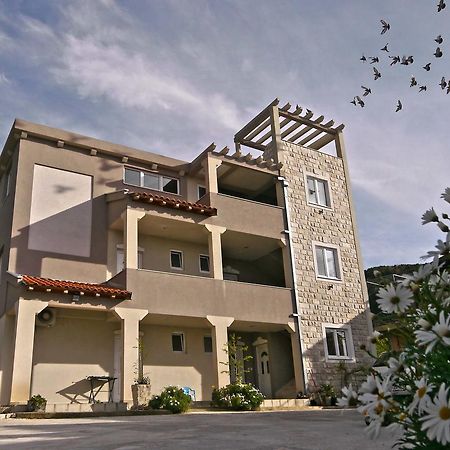 Mirta Apartments Family Farm Budva Eksteriør billede