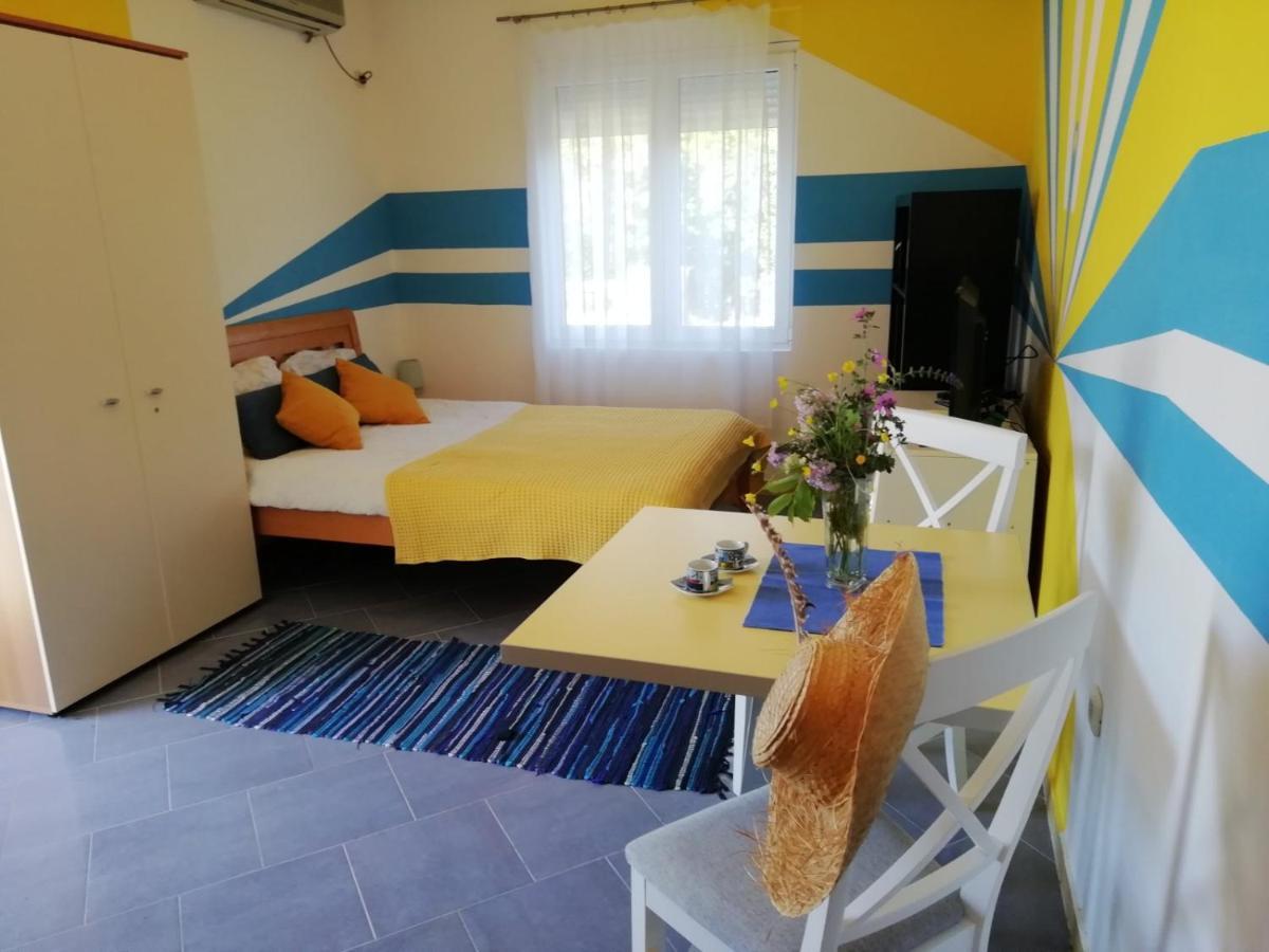 Mirta Apartments Family Farm Budva Eksteriør billede