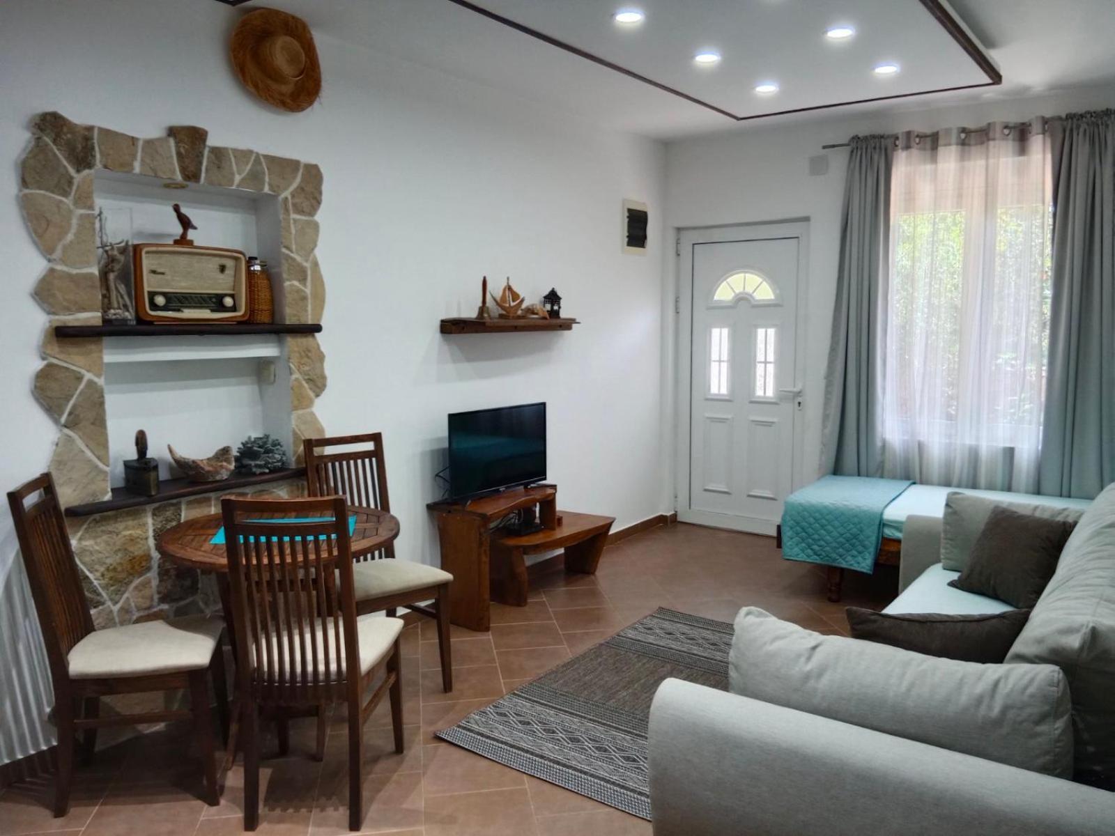 Mirta Apartments Family Farm Budva Eksteriør billede